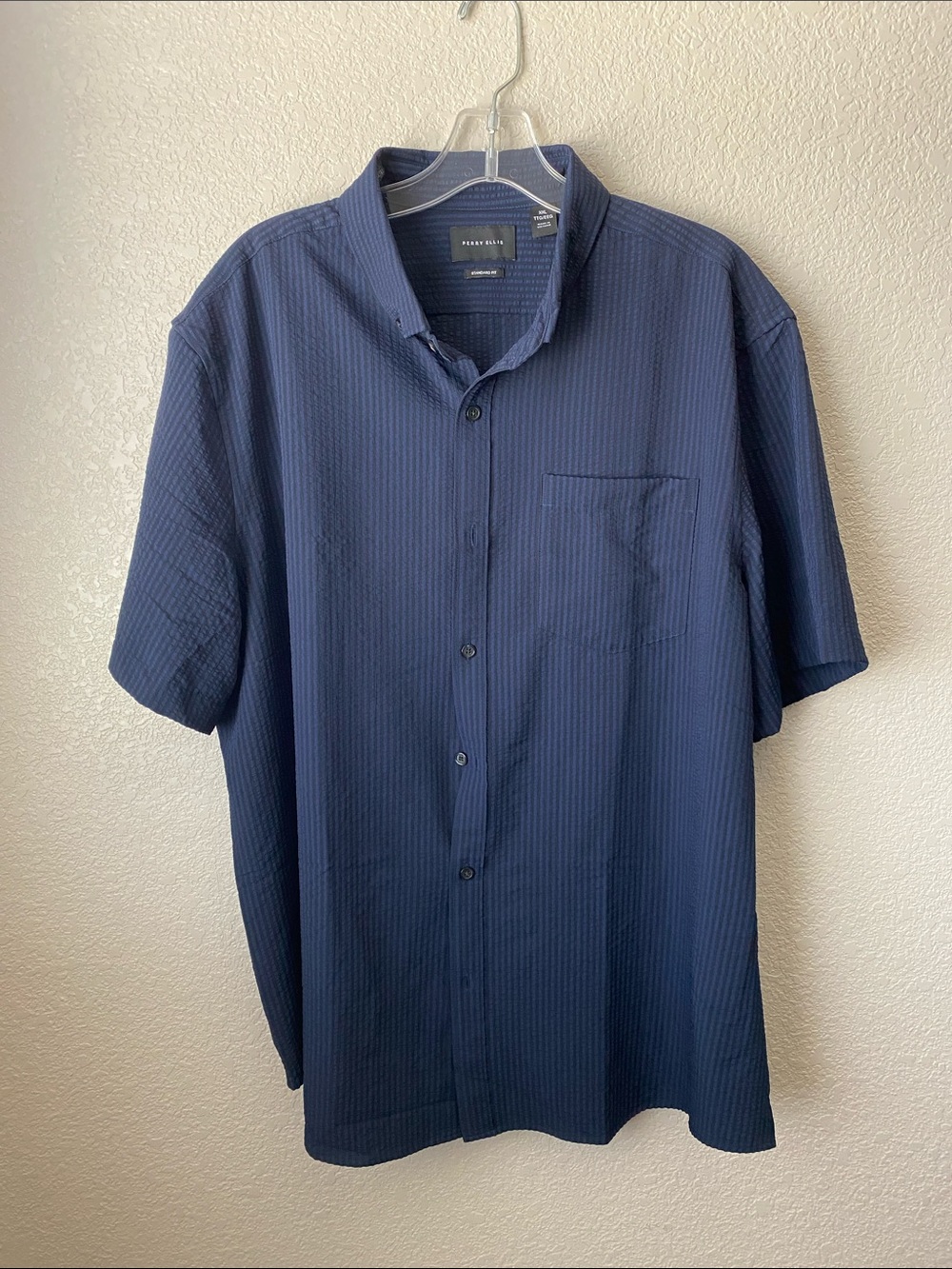 Perry Ellis Blue Men’s Button Up Shirt  lightweight/Standard Fit